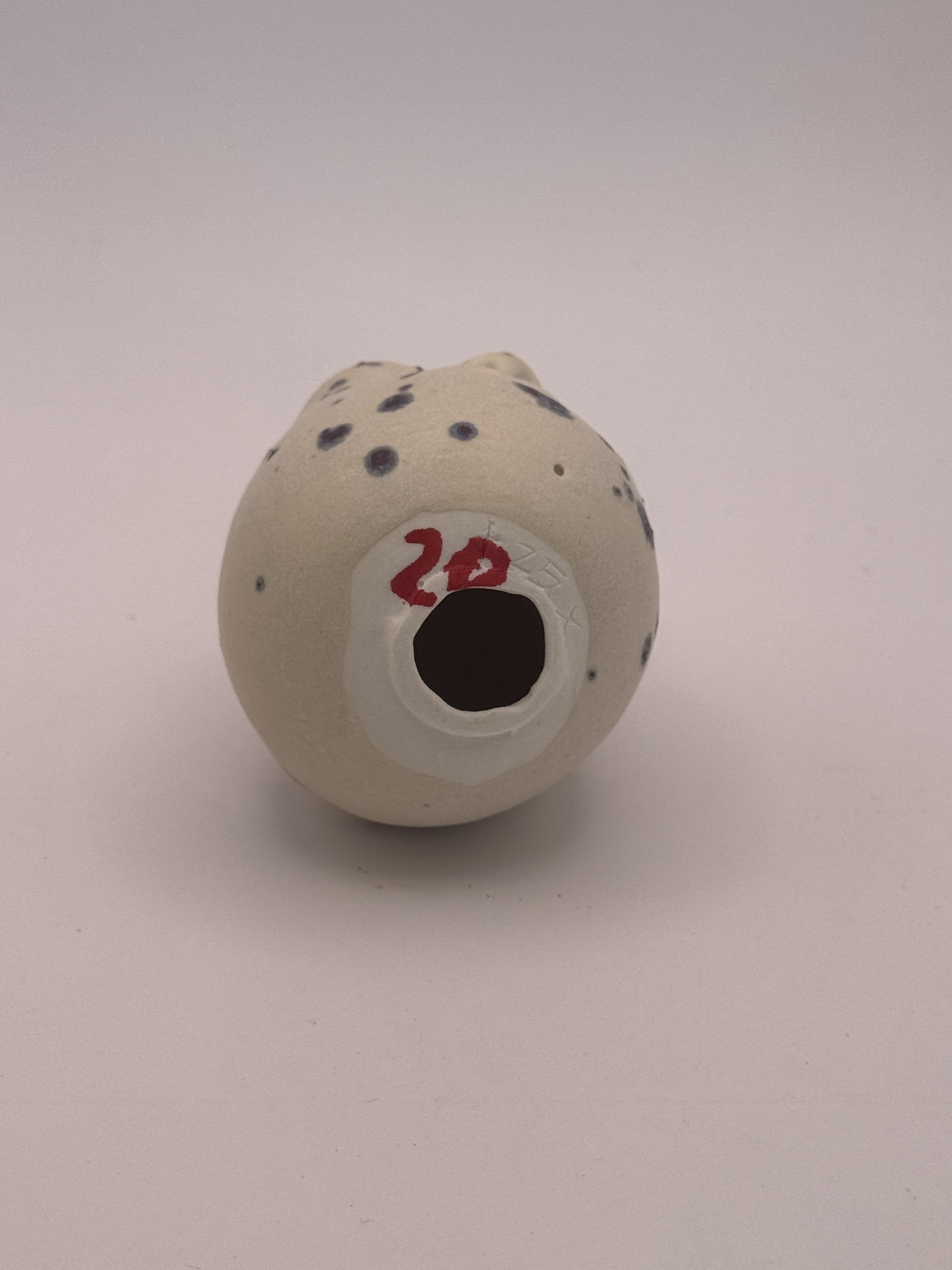No. 20 · Egg Smile view 2